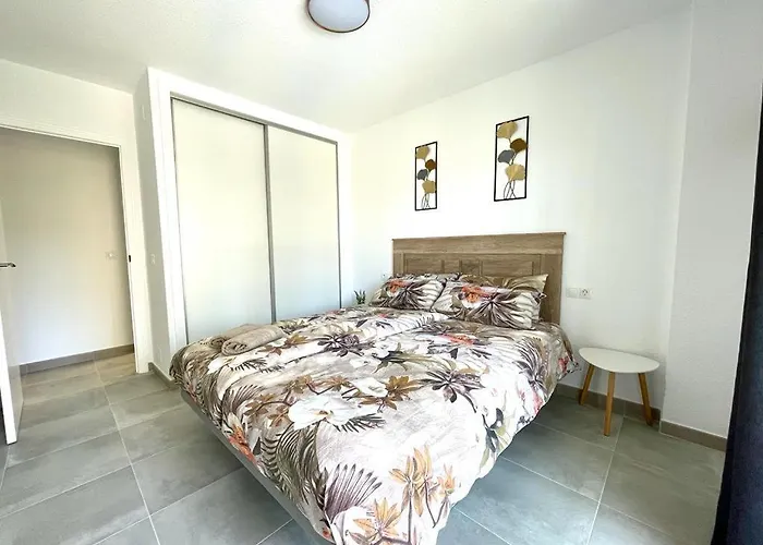 Casa Cadiz Апартаменты Бенидорм